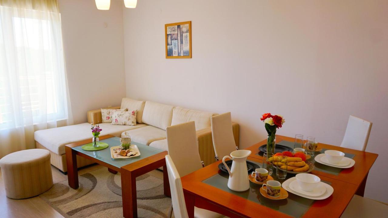 Apartment Marina Residence - Апартамент Марина Резидънс كافارنا المظهر الخارجي الصورة