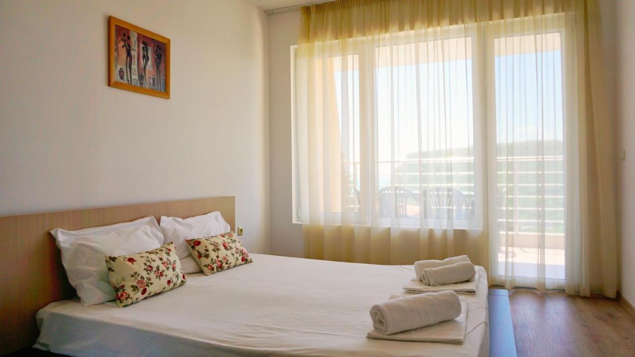 Apartment Marina Residence - Апартамент Марина Резидънс كافارنا المظهر الخارجي الصورة