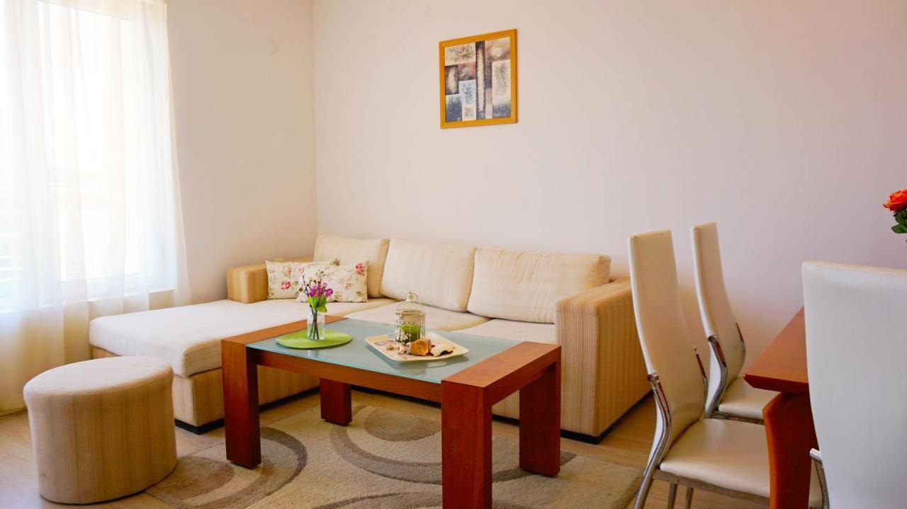 Apartment Marina Residence - Апартамент Марина Резидънс كافارنا المظهر الخارجي الصورة